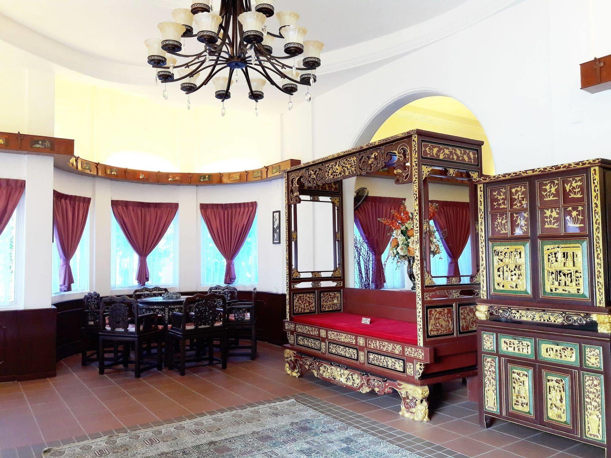Hotel Shah's