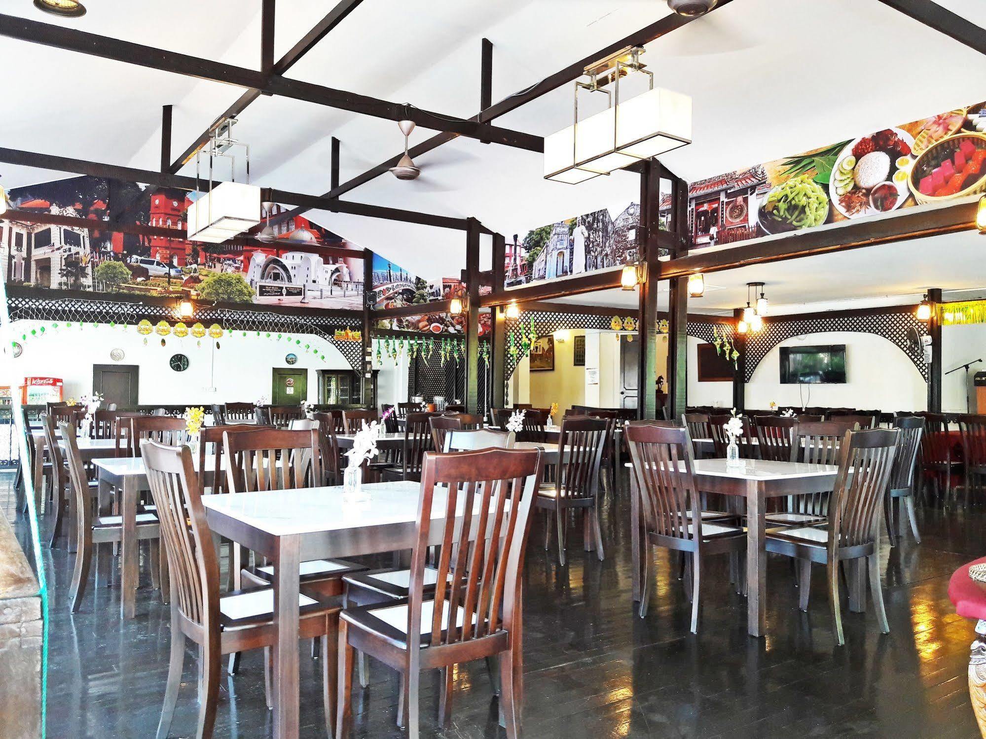 Shah's 3* Malacca